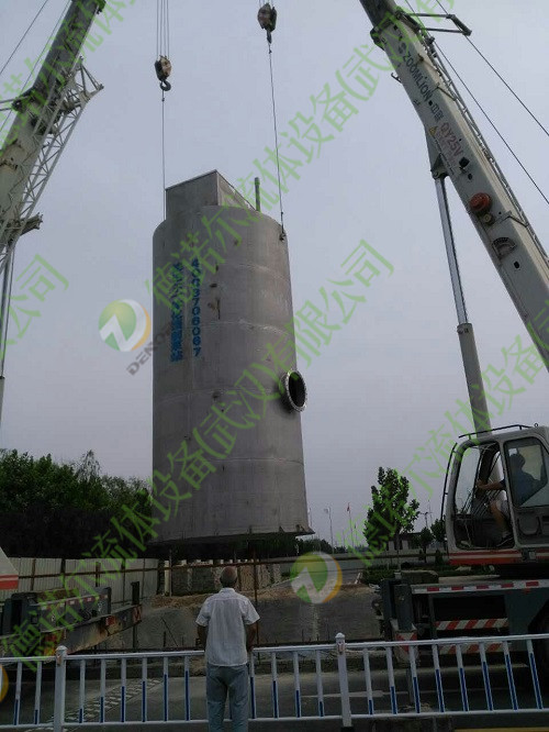 一體化泵站安裝現(xiàn)場