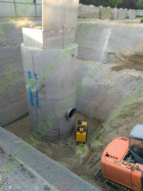 一體化泵站安裝現(xiàn)場