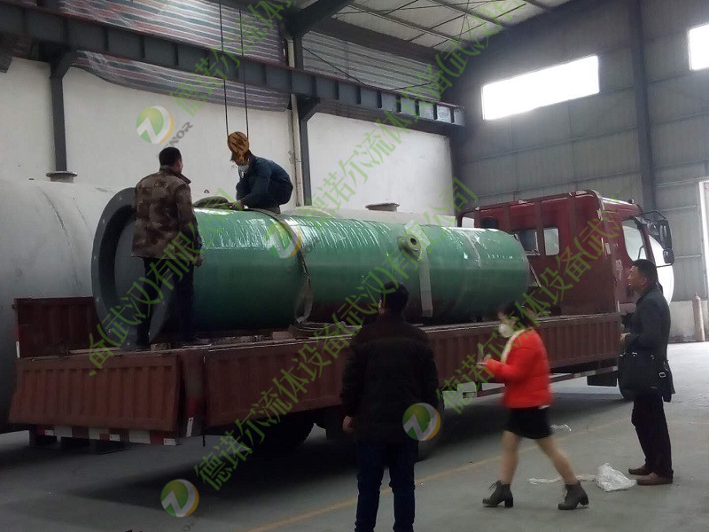 玻璃鋼一體化預(yù)制泵站實物圖