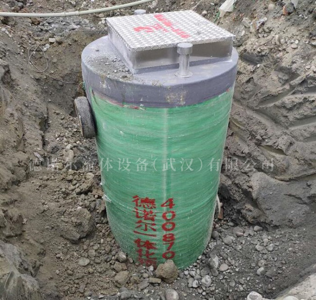 預(yù)制泵站正在安裝 預(yù)制泵站正在安裝